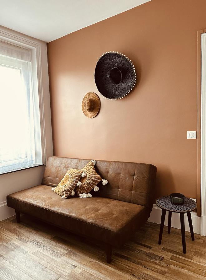 Studio 2 Du Spa Celinie Warcq Esterno foto